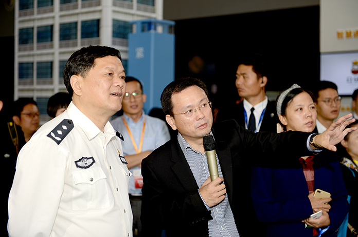 戴1.jpg